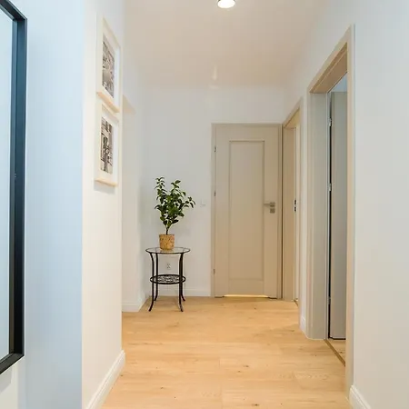 Shortstaypoland Dabrowszczakow Apartment Warsaw