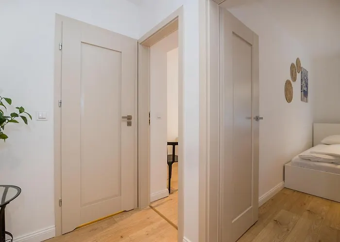 Apartment Shortstaypoland Dabrowszczakow Warsaw